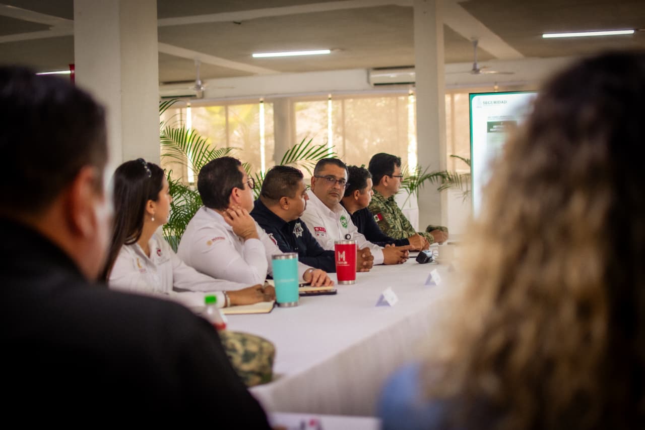 Reunión de autoridades portuarias y turísticas de Mazatlán