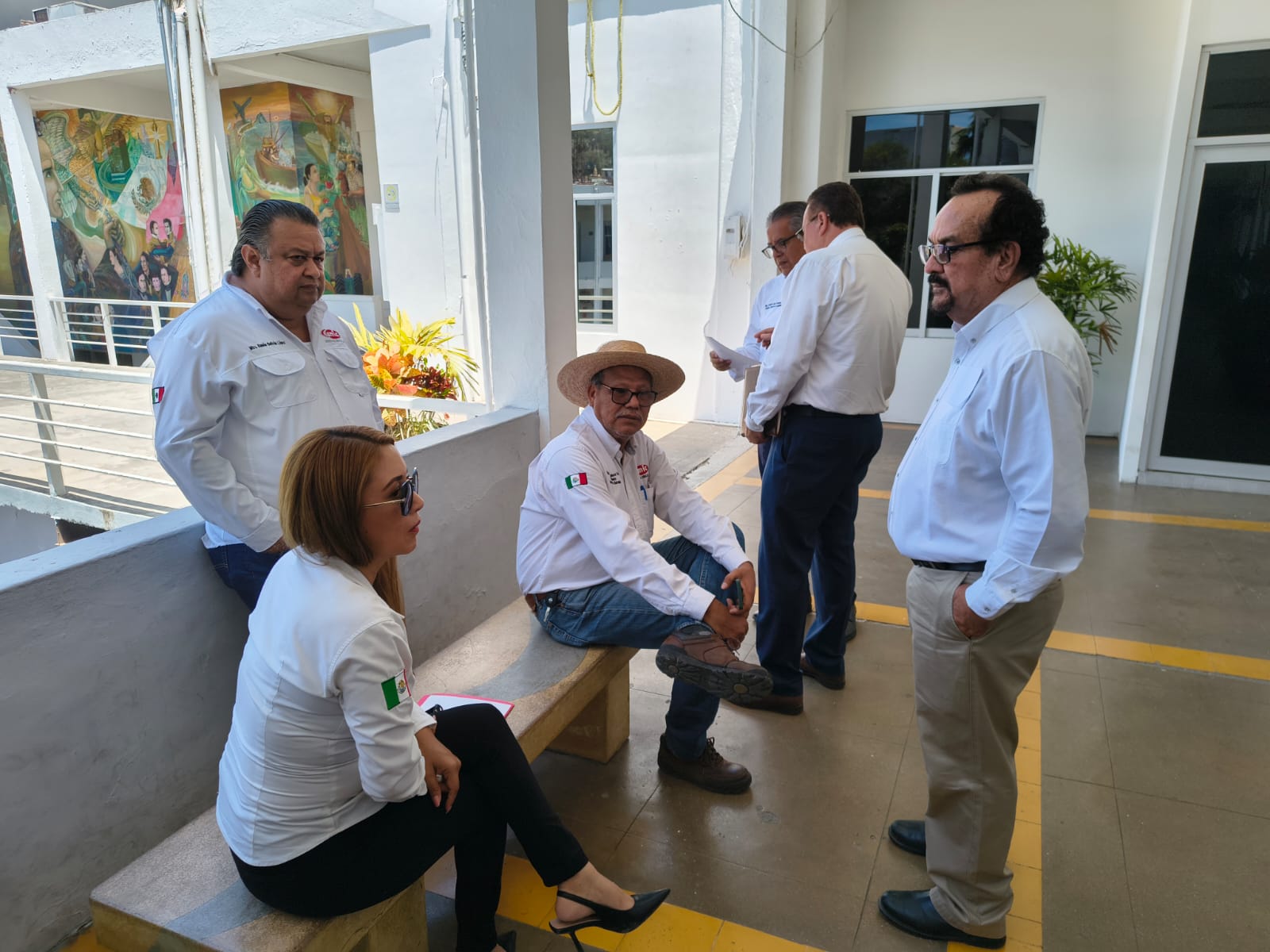 Reunión entre autoridades del Gobierno de Mazatlán y CMIC
