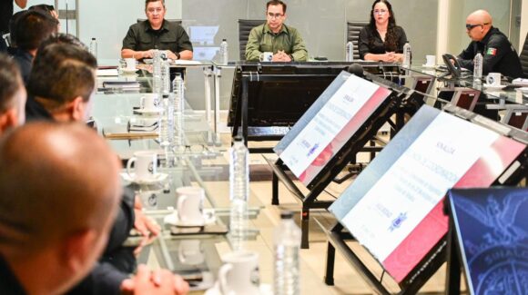 Secretarios y directores de Seguridad se reúnen para fortalecer estrategias en Sinaloa; dan minuto de silencio a policías caídos