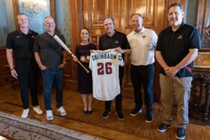 Claudia Sheinbaum recibe a directivos de Dbacks y Padres