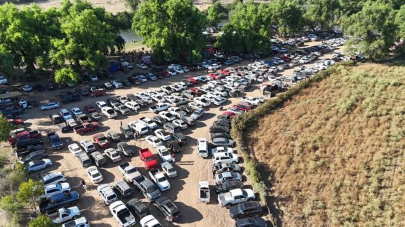 Alta afluencia de visitantes en balnearios y espacios recreativos del municipio Sinaloa, durante el Viernes Santo