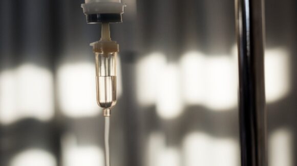 Tratamiento mortal: Van cuatro muertes en Hermosillo, por uso de ‘suero vitaminado’ intravenoso