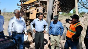 supervisan avance de pozo profundo en mocorito alcalde