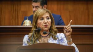tere guerra en congreso de sinaloa