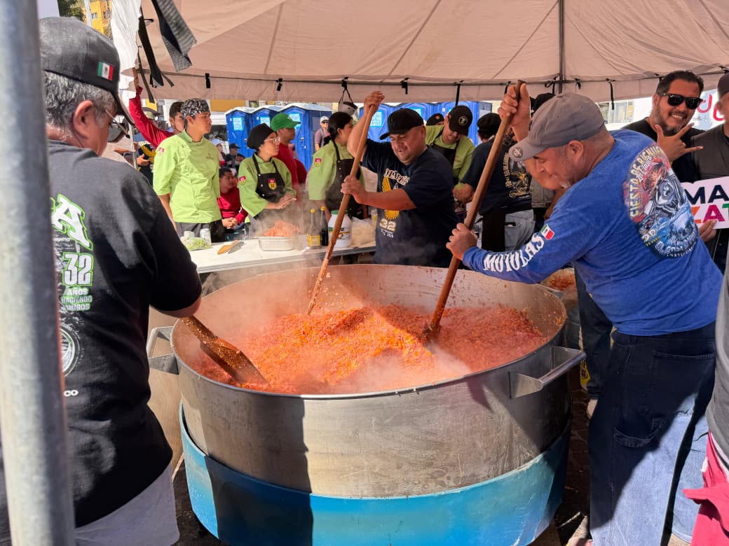 Motoclub Olas Altas sirve su tradicional comida del marlin enchipotlado