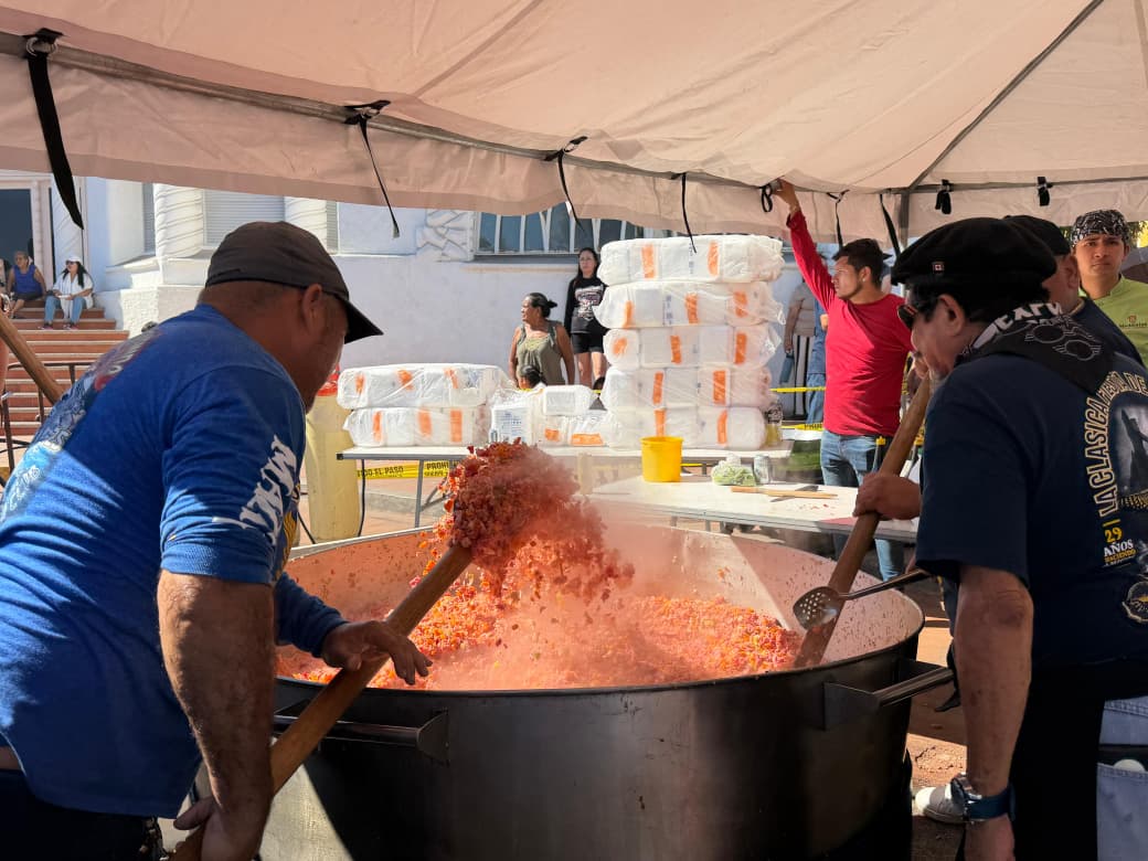 Motoclub Olas Altas sirve su tradicional comida del marlin enchipotlado