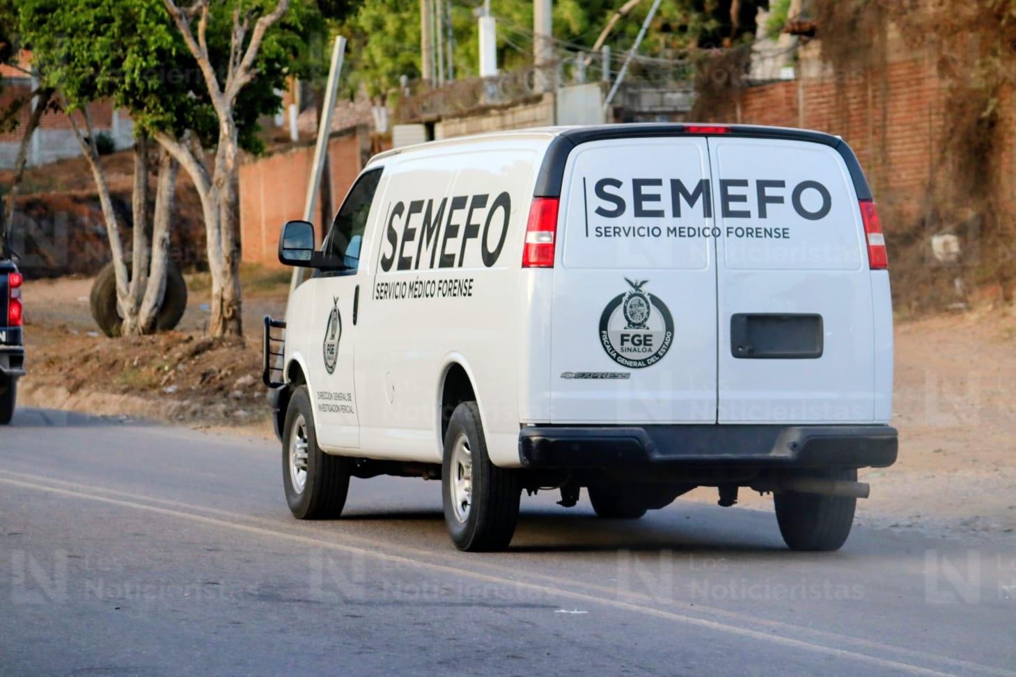 Trasladan a Semefo el cuerpo del minero fallecido en El Rosario, Sin.