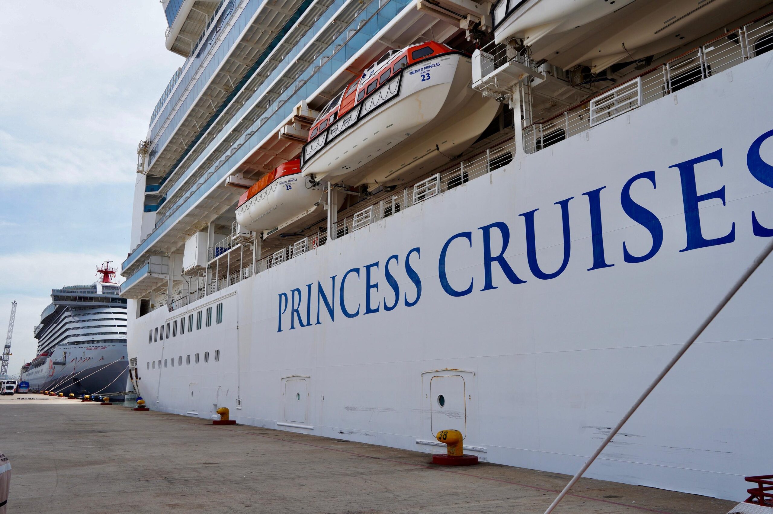 Turistas llegan a Mazatlán en crucero
