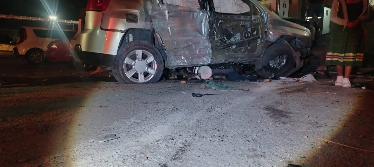 un fuerte accidente ocurrio esta madrugada en la estacion de tren el chepe en los mochis