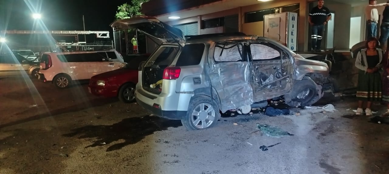un fuerte accidente ocurrio esta madrugada en la estacion de tren el chepe en los mochis
