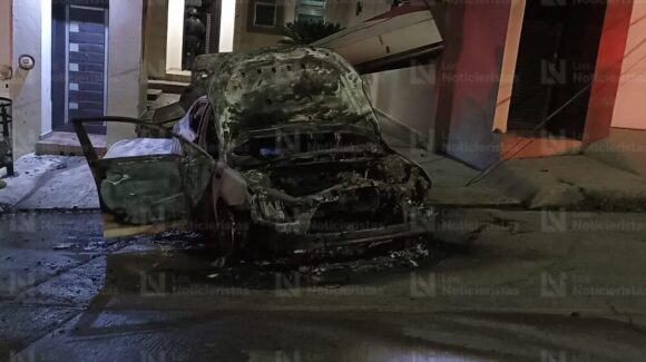 Balacera en la colonia República Mexicana de Culiacán deja 2 detenidos, un carro quemado y un inmueble vandalizado