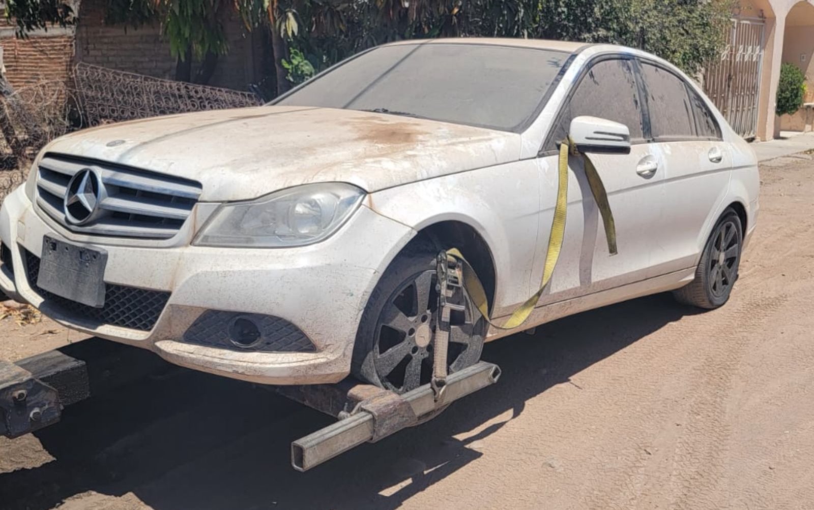 Mercedes-Benz, modelo 2013, color blanco