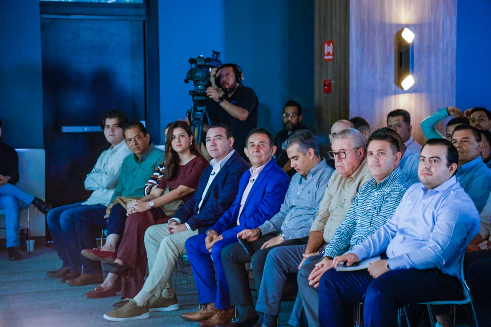 TEC de Monterrey llevó a cabo un diálogo especial como parte de los festejos por el 40 aniversario de Grupo SACSA