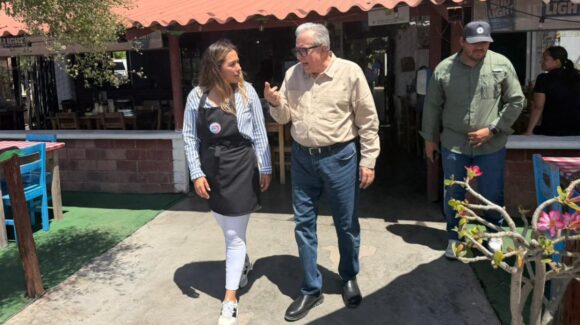 Visita Rocha la bahía de Altata este jueves santo, supervisa personalmente el operativo de Semana Santa en Navolato, Sinaloa