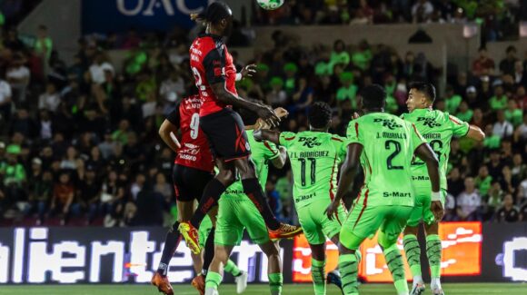 León y Xolos dan golpe de autoridad en el inicio de la Jornada 14 del Apertura 2026