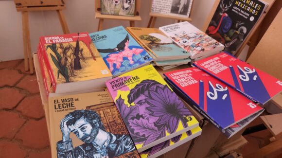 ¡Libros gratis en Guasave! Último día para que jóvenes se lleven un ejemplar en la Feria de Cobaes
