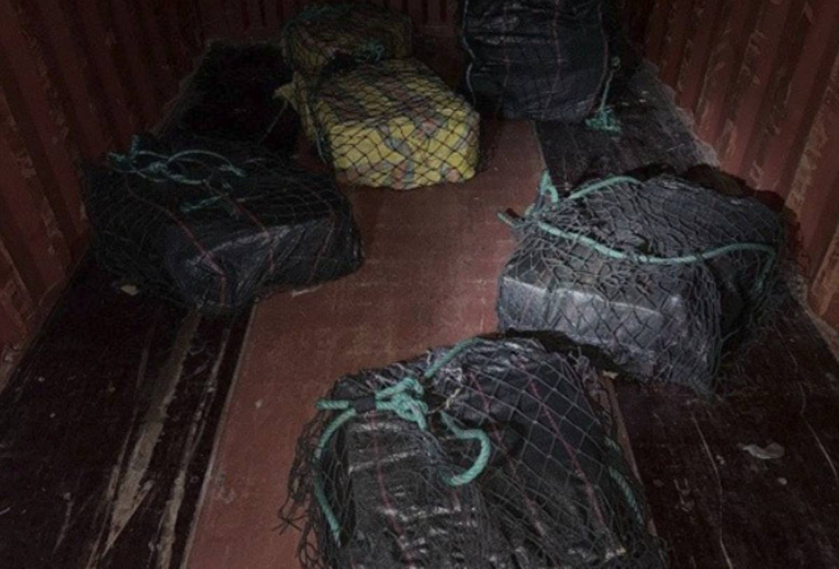 Marina asegura 63 bultos de presunta cocaína en aguas del Pacífico