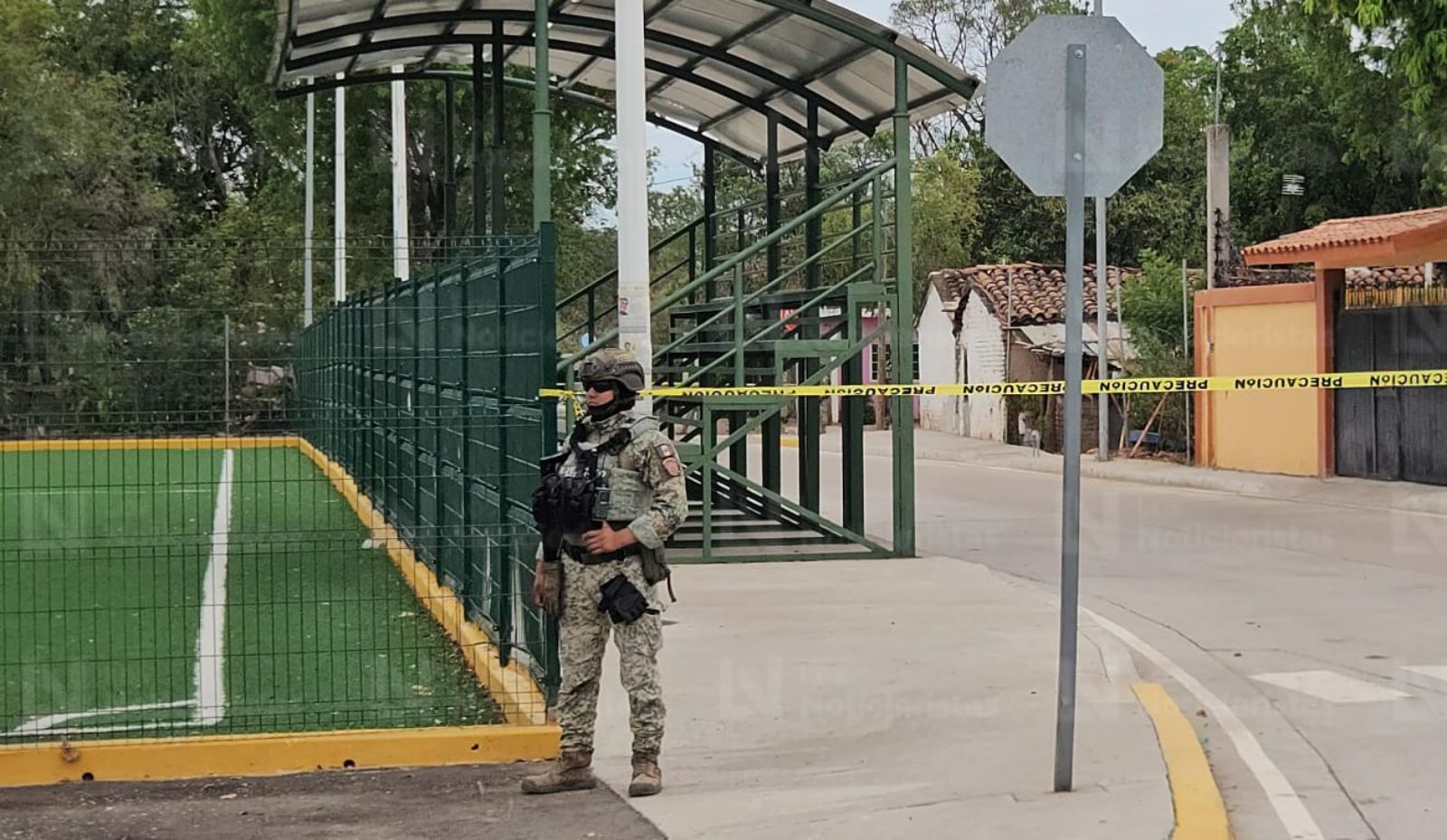 Abandonan cuerpos sin vida de dos jovenes en Plazuela de Tepuche