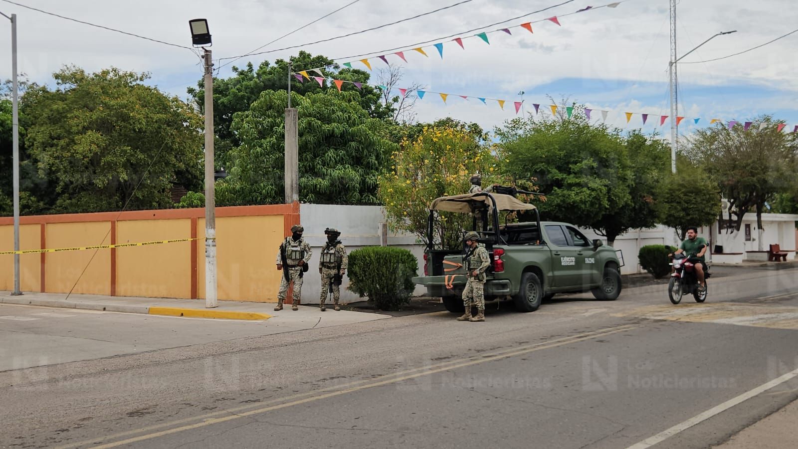 Abandonan cuerpos sin vida de dos jovenes en Plazuela de Tepuche