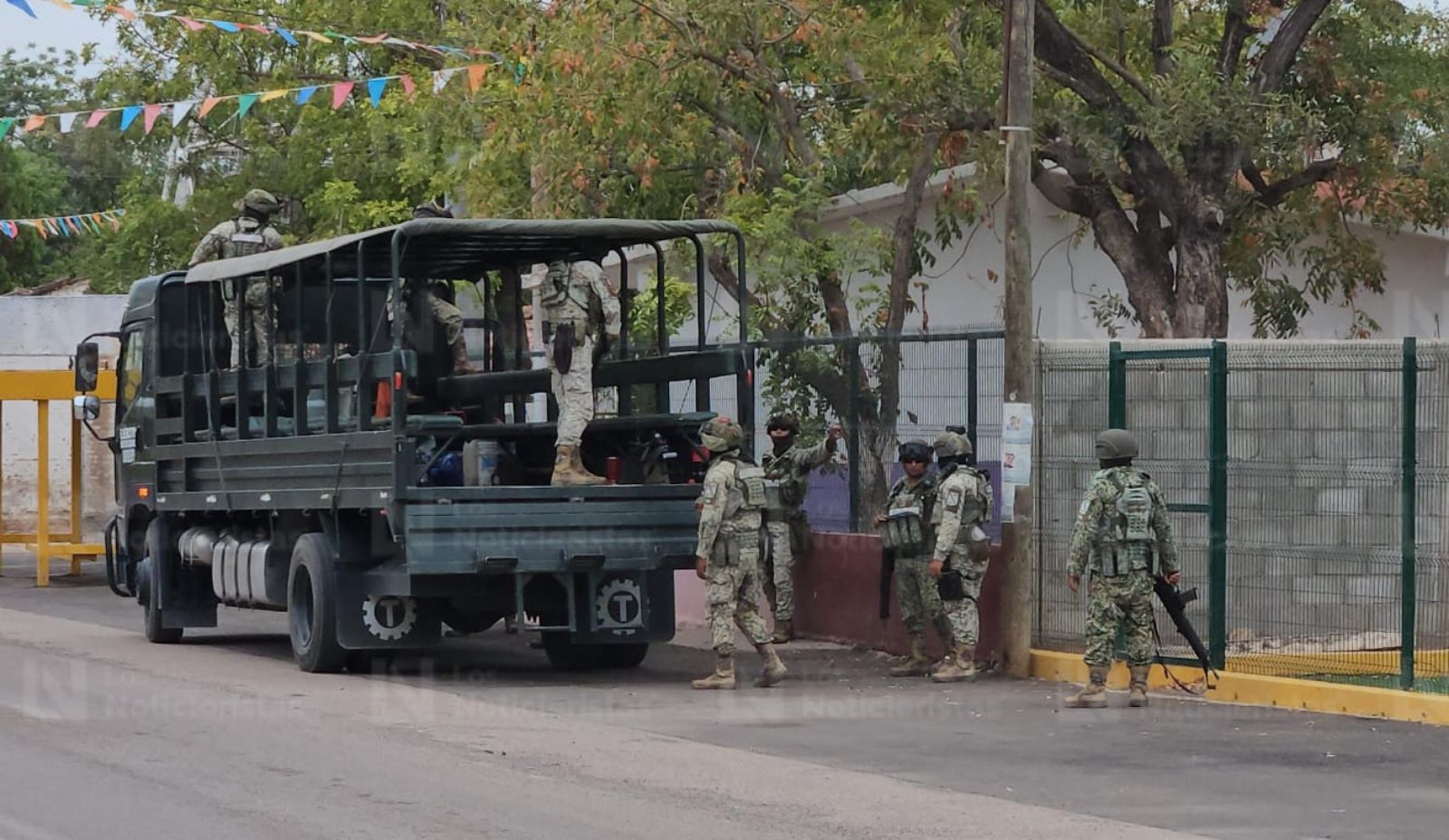 Abandonan cuerpos sin vida de dos jovenes en Plazuela de Tepuche