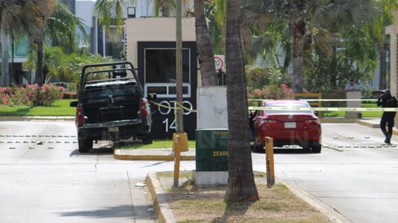 Asesinan a mujer a balazos al llegar a su domicilio en Real del Valle en Mazatlán, Sinaloa