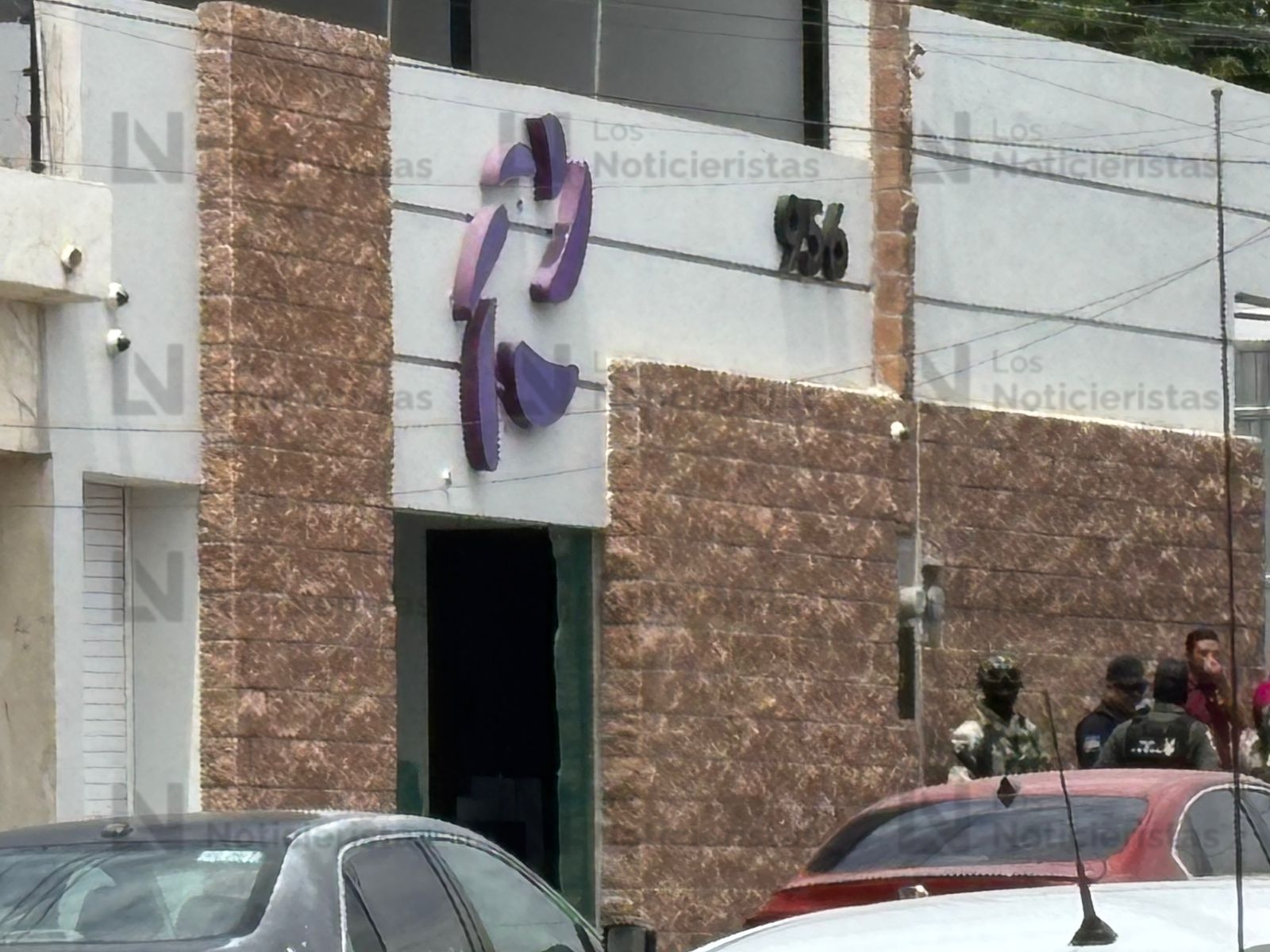 Atacan a balazos un local de préstamos en el Primer Cuadro de Culiacán