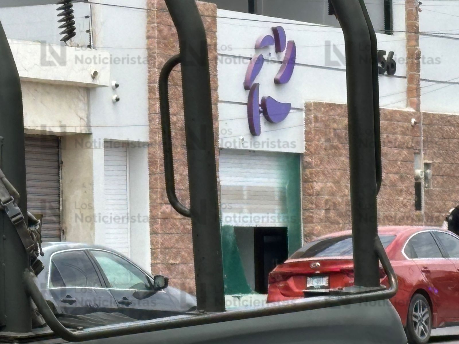Atacan a balazos un local de préstamos en el Primer Cuadro de Culiacán