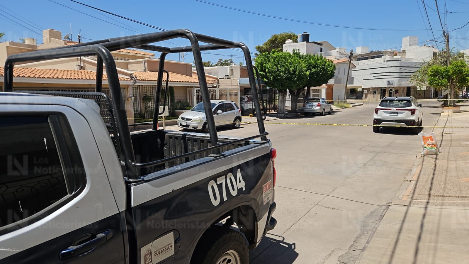 Balean residencia donde vivía el gobernador con licencia Rubén Rocha Moya en Las Quintas, Culiacán; la casa tiene años deshabitada