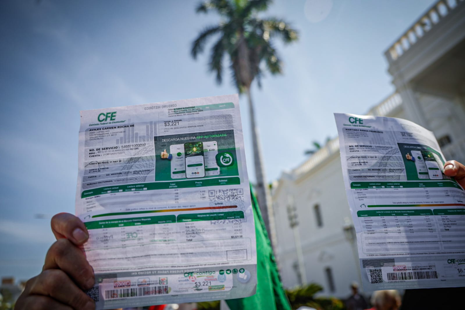 Marchan por los altos cobros de CFE en Culiacán