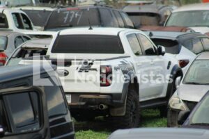 Camioneta Lobo Raptor de Héctor Melesio Cuén.
