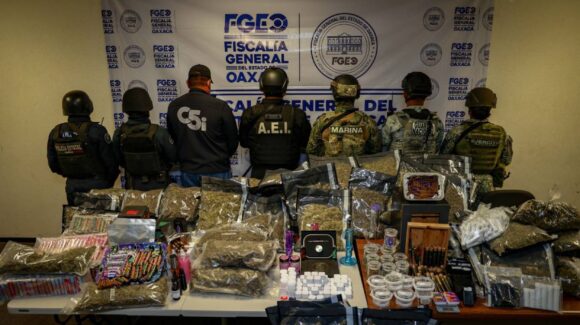 Cateo en Oaxaca asegura mariguana, cristal y cocaína en “tienda de especialidad”