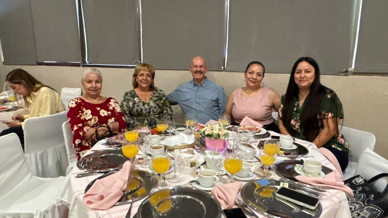 Celebración Día de las Madres de Canaco Culiacán