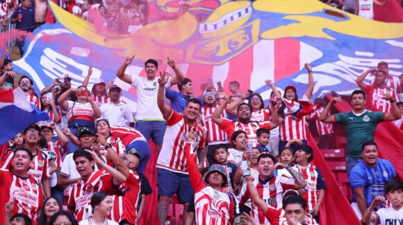 Chivas y Atlas, obligados a la remontada en una noche decisiva de Liguilla