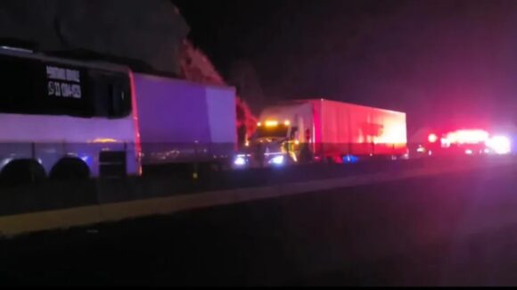 Fatal choque en la autopista Tepic-Guadalajara deja dos muertos y 44 lesionados