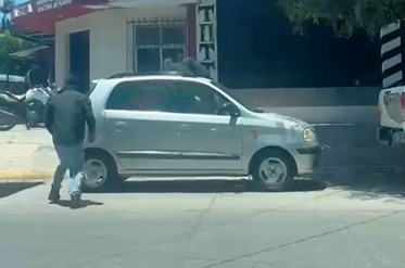Ciudadanos someten a asaltante en Guasave