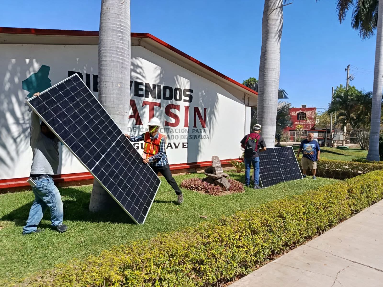 Cursos de paneles solares en ICATSIN
