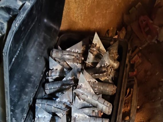 Detienen a hombre con droga y arma en Mazatlán, Sinaloa; también aseguran arsenal y 350 explosivos en zona rural