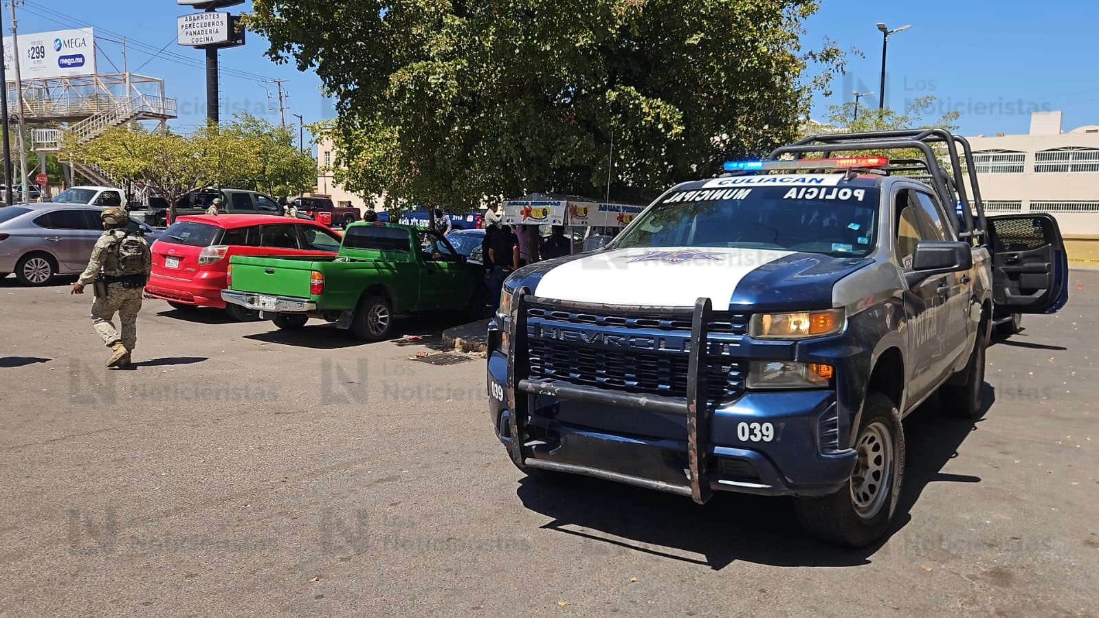 Ejecutan a un hombre afuera de tienda de autoservicio del sector 4 de Marzo de Culiacán