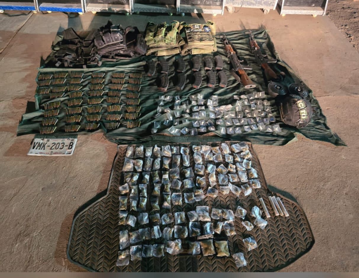 En la huída, arrojaban ponchallanta, operativo deja armas y droga en Culiacán