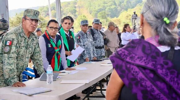 Gobierno impulsa diálogo en Chilapa para atender desplazados y recuperar la paz