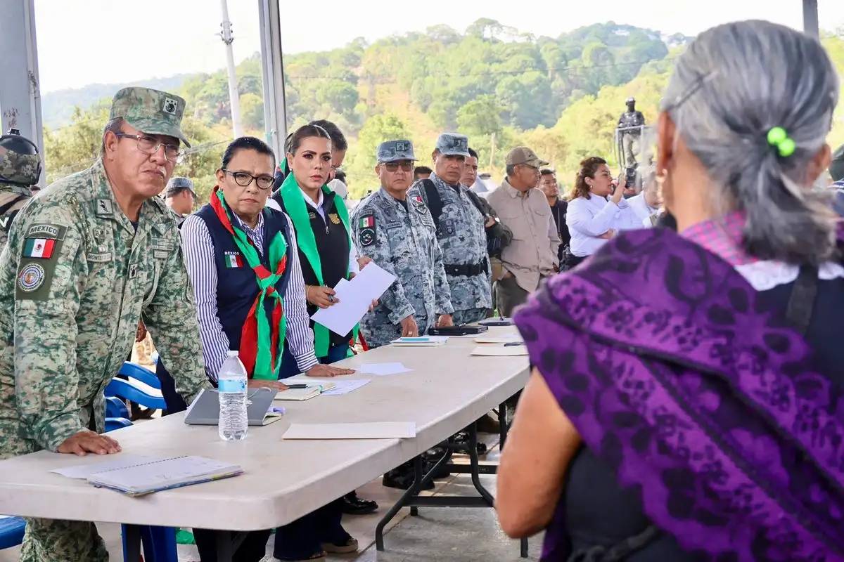 Gobierno impulsa diálogo en Chilapa para atender desplazados y recuperar la paz