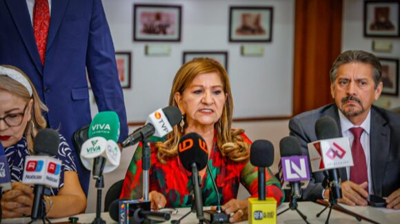 Rubén Rocha Moya continúa manteniendo su fuero, FGR no ha solicitado lo contrario: Jucopo
