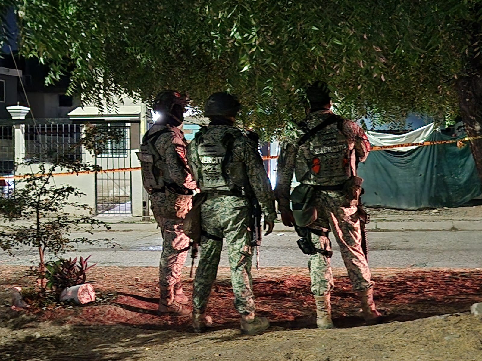 Hombre es asesinado a balazos al interior de un domicilio en el Infonavit Barrancos