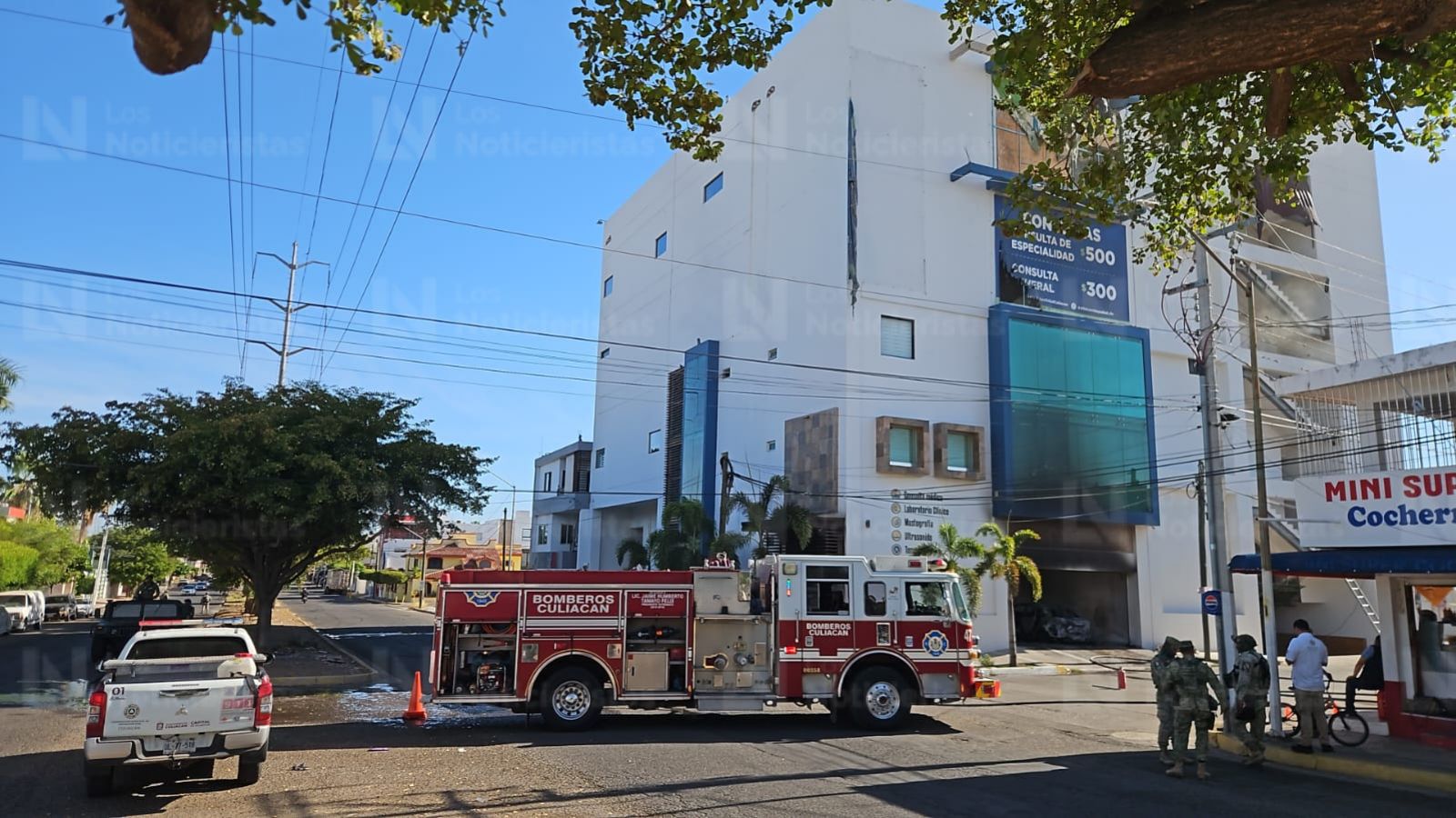 Incendio en clinica de la colonia Hidalgo en Culiacán