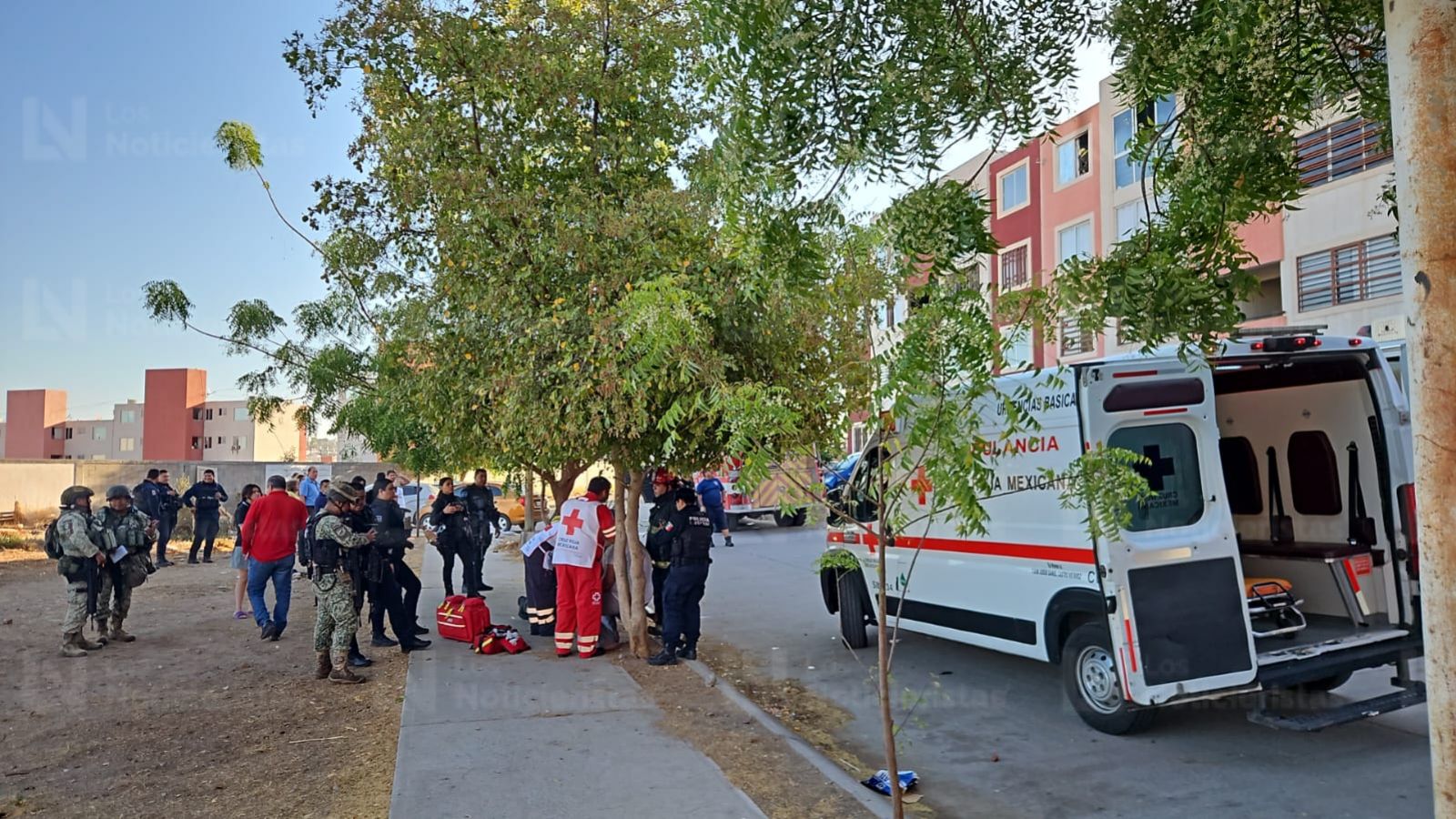 Incendio en departamento de San Isidro de Culiacán deja intoxicados leves