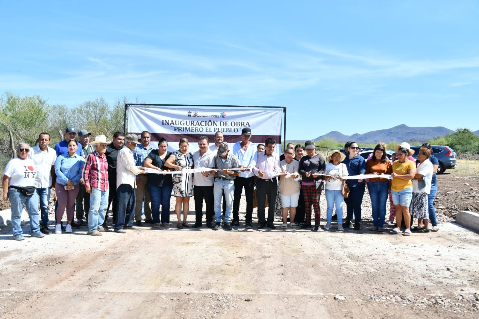 Invierten en revestimiento de caminos en Mocorito