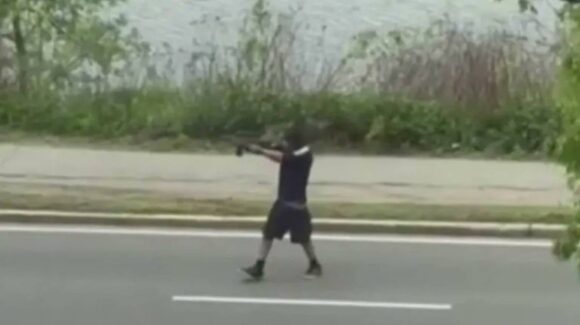 Tiroteo en Cambridge: exconvicto dispara contra autos y hiere a dos personas