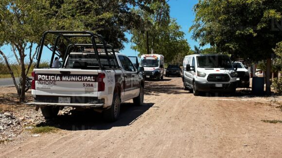 Localizan a un hombre sin vida en las orillas de la carretera Plan de San Luis, en Ahome, Sinaloa