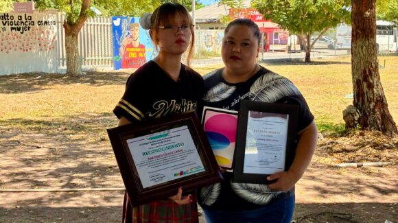 Conalep Canteras Los Mochis 2 reconoce el heroísmo de Ana María Gómez Castro por alertar y salvar vidas durante incendio en Plaza Fiesta Las Palmas