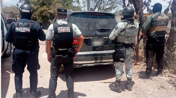 Recuperan un vehículo con reporte de robo en EU y otro con alteraciones; los ubicaron en Culiacán
